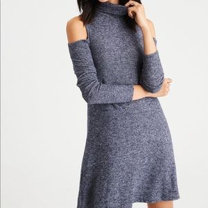 4 for $25⭐️AE Open-Shoulder Skater Dress